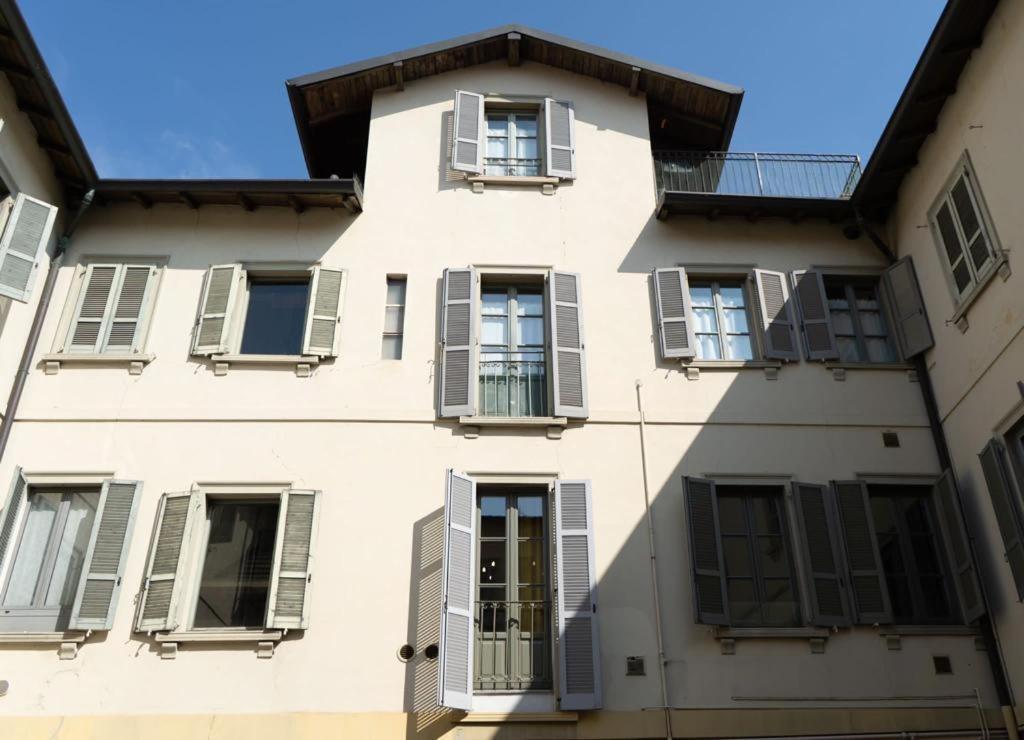 モンツァ Thea - Centro Storico Bed & Breakfast エクステリア 写真