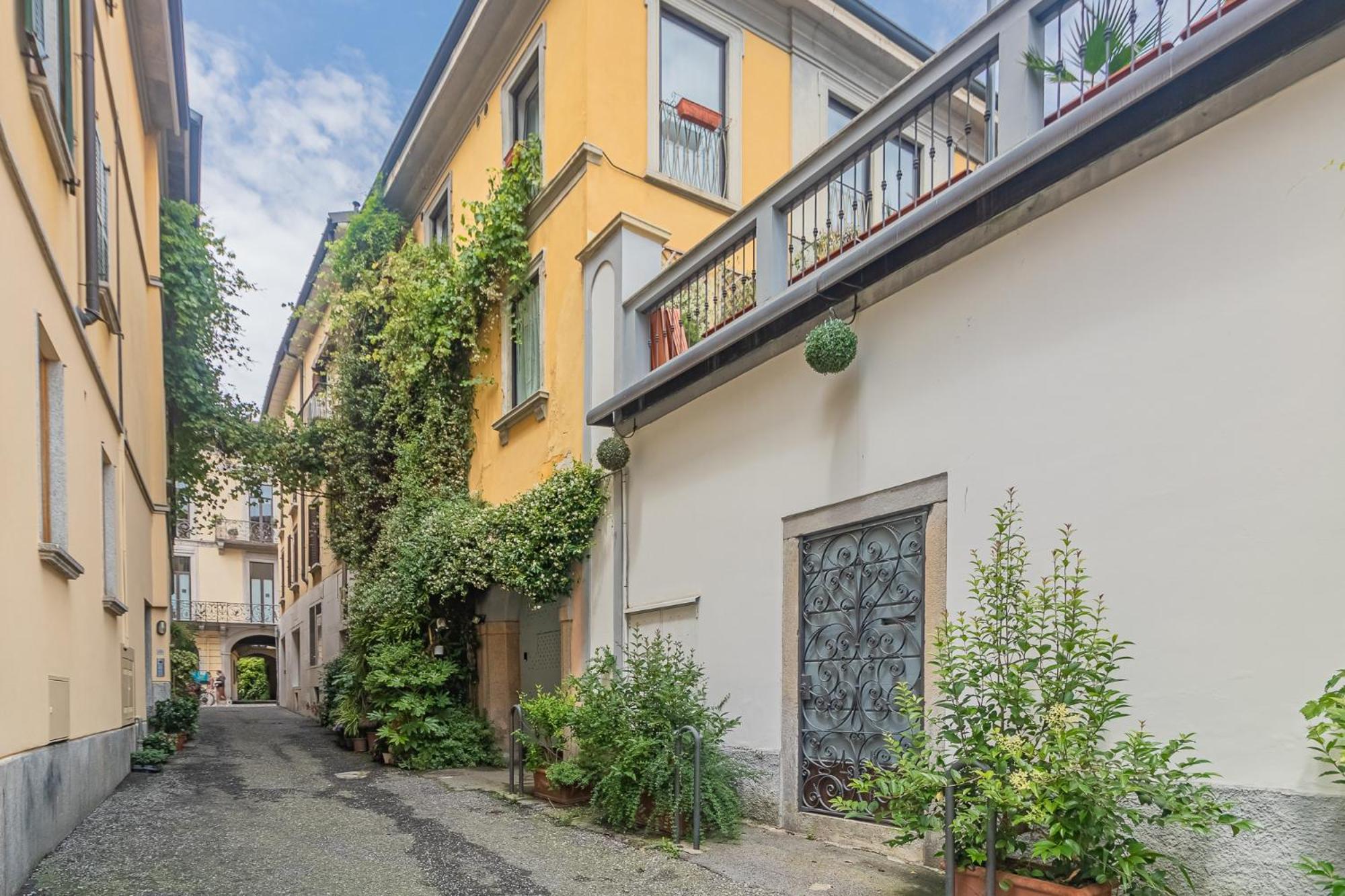 モンツァ Thea - Centro Storico Bed & Breakfast エクステリア 写真
