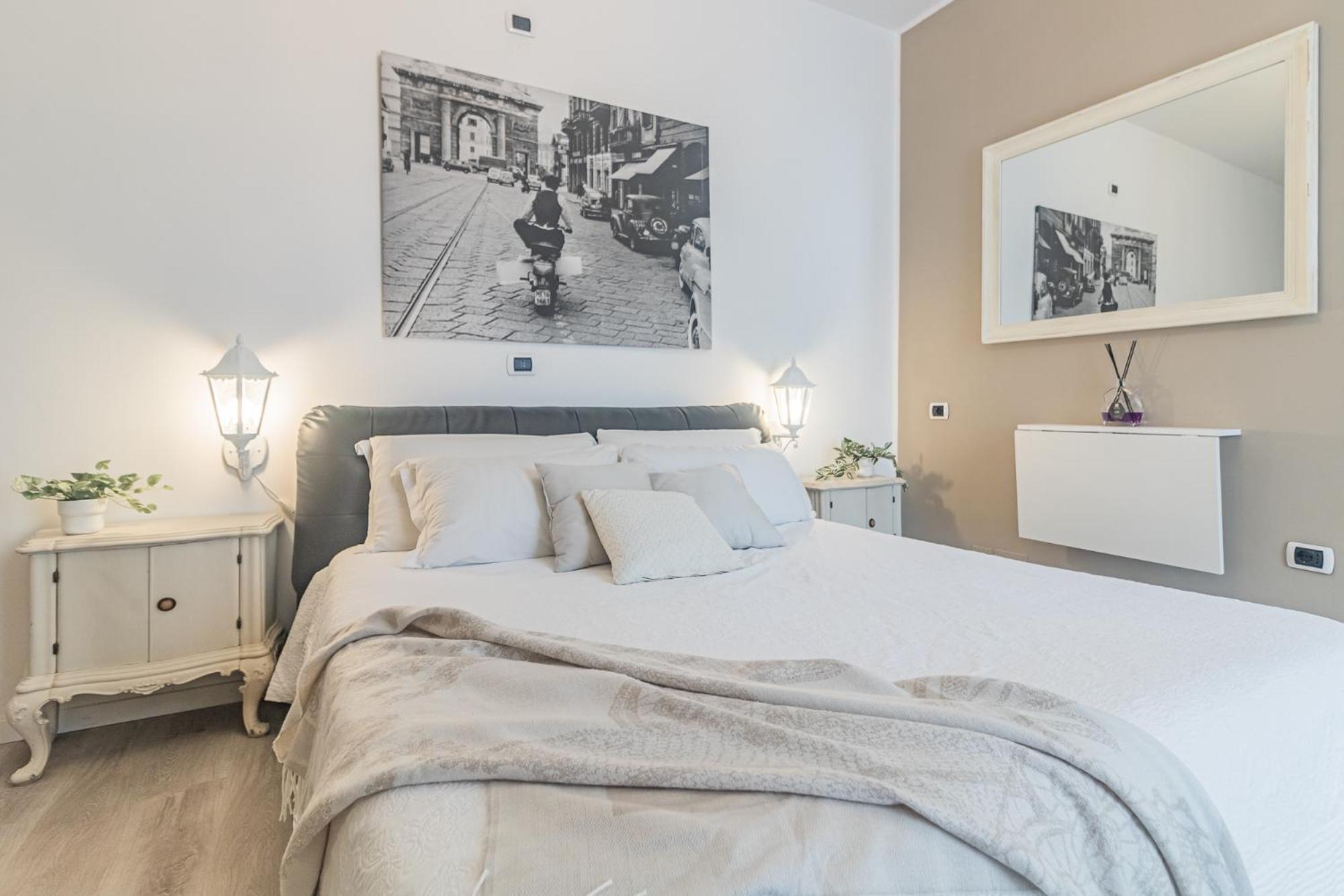 モンツァ Thea - Centro Storico Bed & Breakfast エクステリア 写真